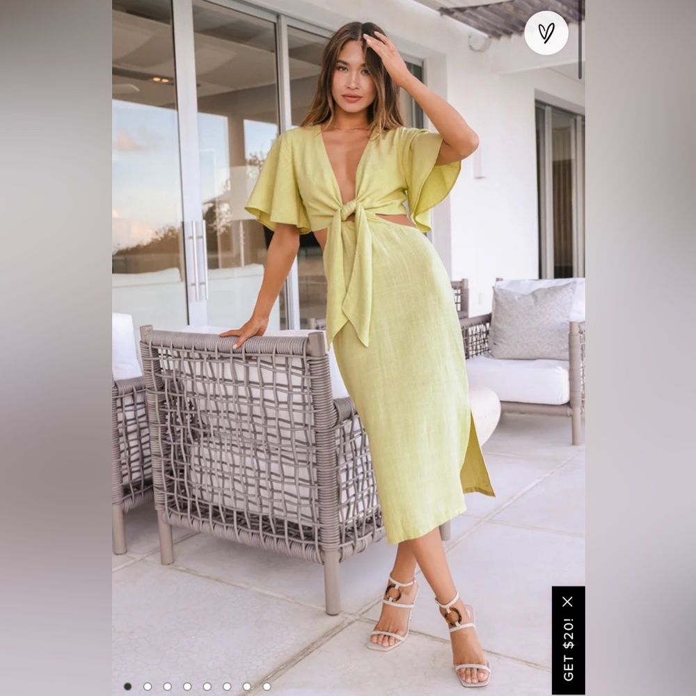 Lulu’s Summer Journey Light Green Tie-Front Cutout Midi Dress sz. L